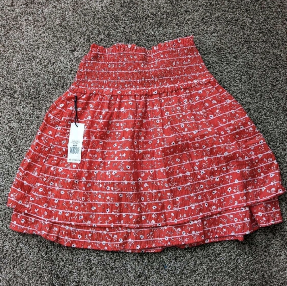 Dex Elastic Waist tiered mini skirt